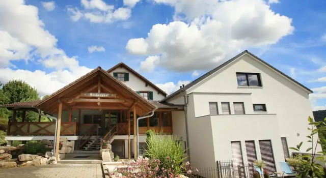 Pension Arzberghof, Buchen Sie Hotel Hotels in Bayern mit Parkplatz, Parkplätze