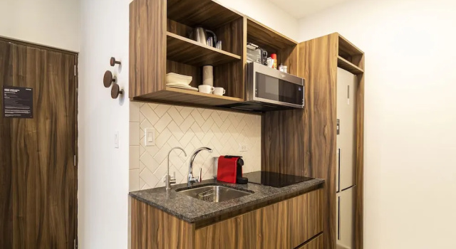 Апартаменты Deluxe Цокольный этаж c 1 комнатой Kukun Tonala 30 Roma