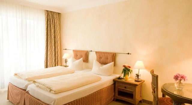Трёхместный номер Standard Biohotel Garmischer Hof