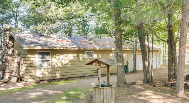 Serene Woodruff Cottage: Lakefront Access!, Boek Hotel Arbor Vitae Wisconsin