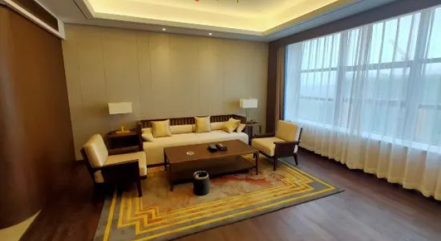Люкс Executive Jinlin International Hotel