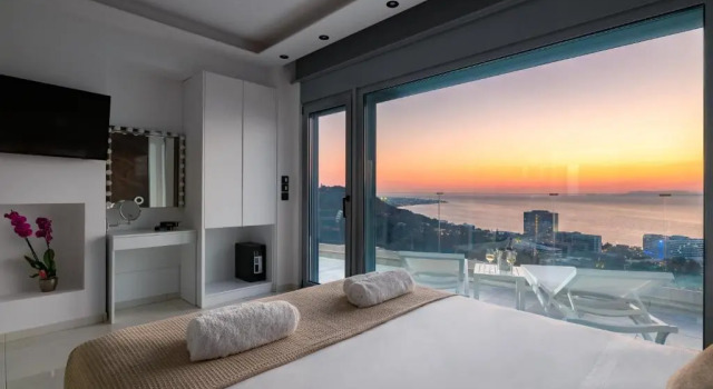 Люкс Rhodes SkyLine Suites