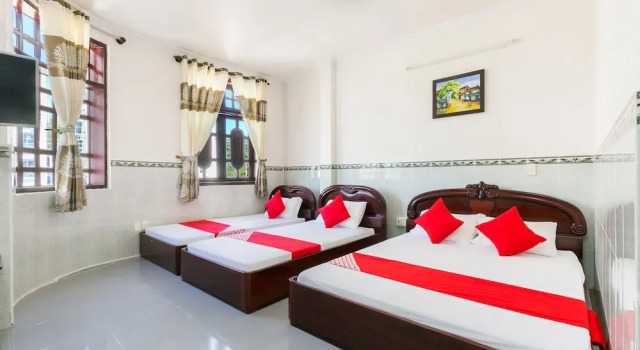 T90 Guest House