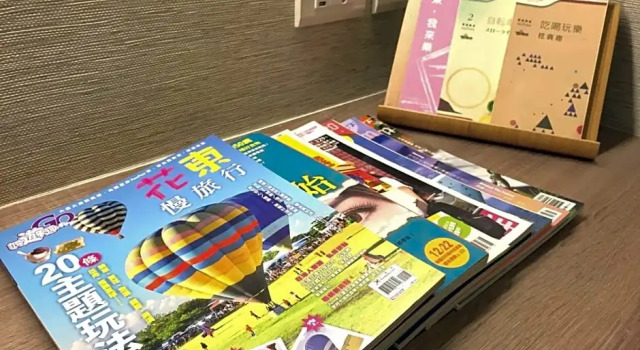 Четырёхместный номер Standard с балконом Traveller-Inn Zhongzheng Library