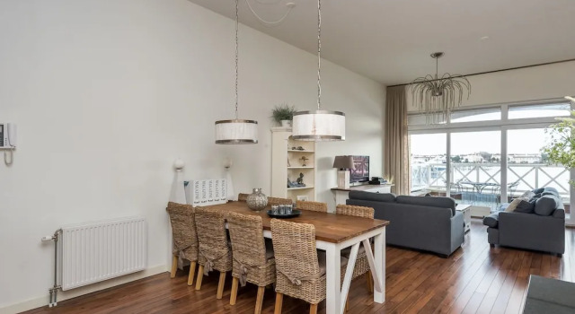Luxurious 6-person Apartment in Grevelingenmeer Marina