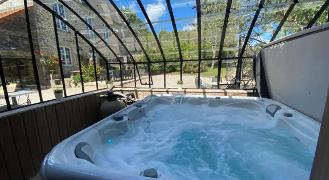 Коттедж La Duckerie, Gîte 4*,55 Pers, SPA SAUNA OPTION salle de jeux, société La Clef Decamp