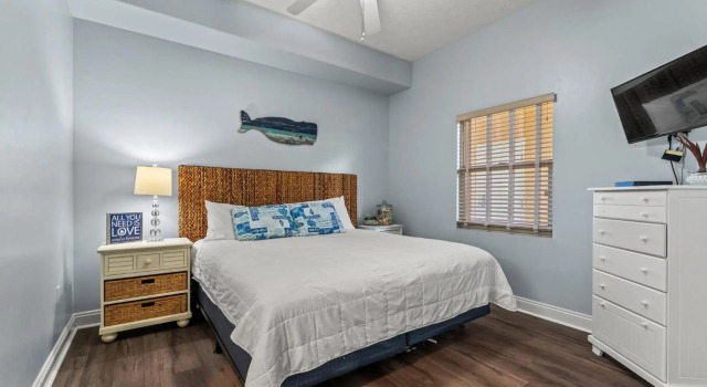 Treasure Island 0409, Book Hotel Lower Grand Lagoon USA