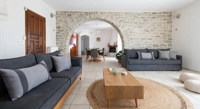 Sun and Salt 3bedroom House, Prenota Casa vacanze Aliki Paro