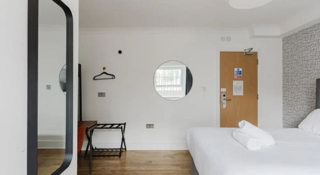 Трёхместный номер Superior Camden Road Hotel