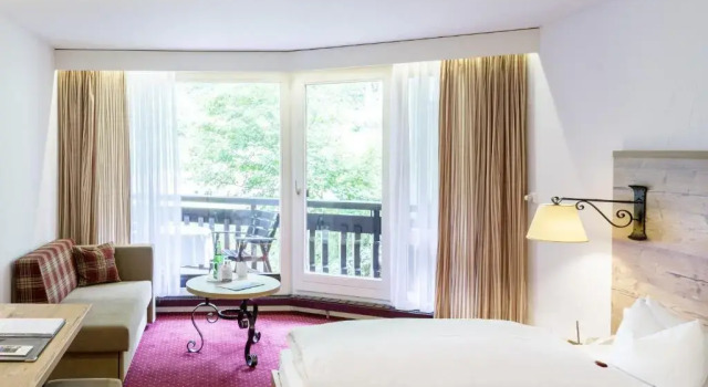 Hotel Vier Jahreszeiten am Schluchsee, Забронировать Отель Бизнес-отели Шлухзе, 4* 5*