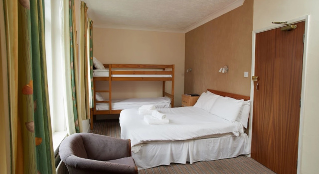 Четырёхместный семейный номер Standard Marine Lodge
