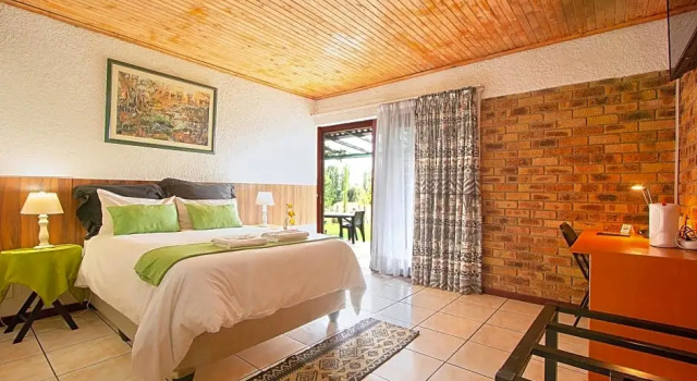 Номер Standard Airport Bird & Game Lodge