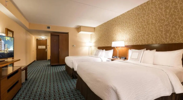 Двухместный люкс Fairfield Inn & Suites by Marriott Asheville Tunnel Road