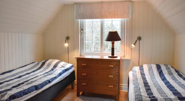 Two-Bedroom Holiday Home In Hollviken, Book Hotel  