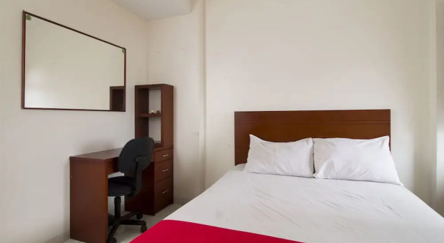 Camera Standard RedDoorz Apartment @ Margonda Residence