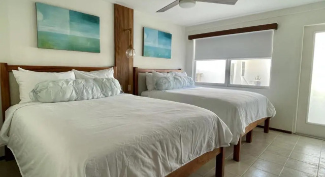 Четырёхместный номер Standard с видом на бассейн Mata Rocks Resort