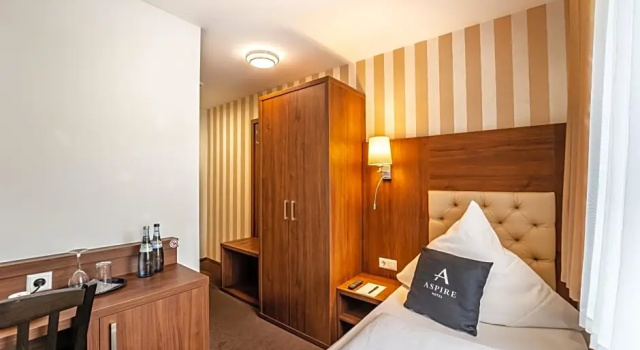 Одноместный номер Standard Aspire Castillo Reutlingen, Trademark Collection by Wyndham