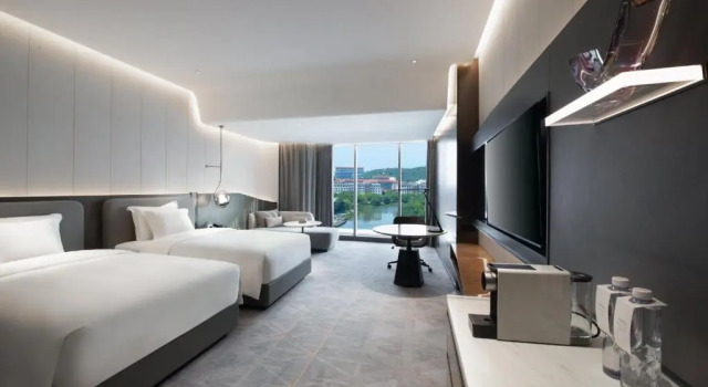 Номер Premium Crowne Plaza Wuhan Optics Valley by IHG
