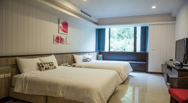 Issmy Hotel Spring Resort, Prenota Resort Hotel a Jiaosi con parcheggio, Parcheggio