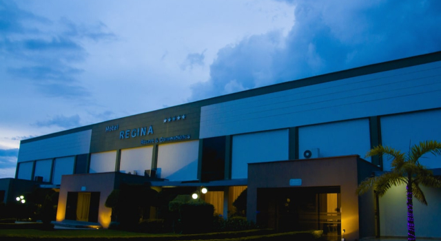Hotel Regina Resort & Convenciones, Book Resort Hotels in Cochabamba with Parking, Parking