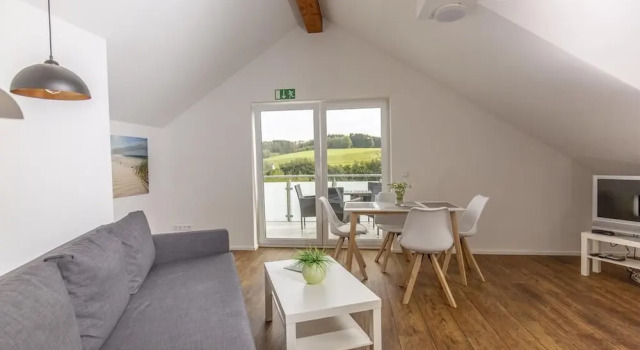 Апартаменты Comfort с балконом Ferienwohnungen "Am Mühlenberg"