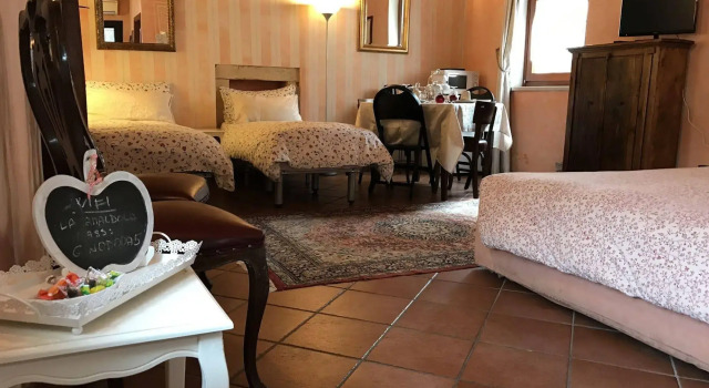 La Camaldola, Book Hotel Avesa Veneto