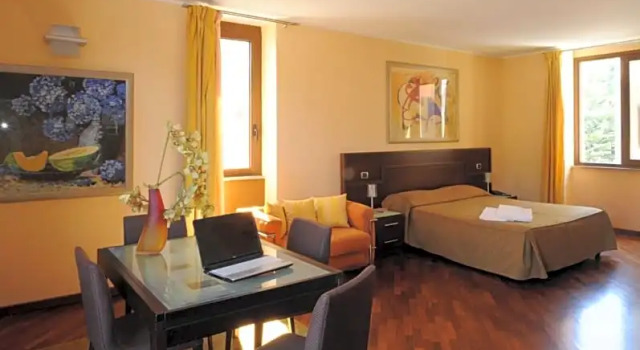 Полулюкс Panorama Hotel