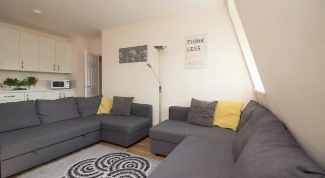 Апартаменты Stayzo Premiere Serviced Accommodation - 17