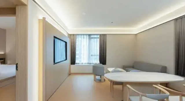 Люкс JI Hotel