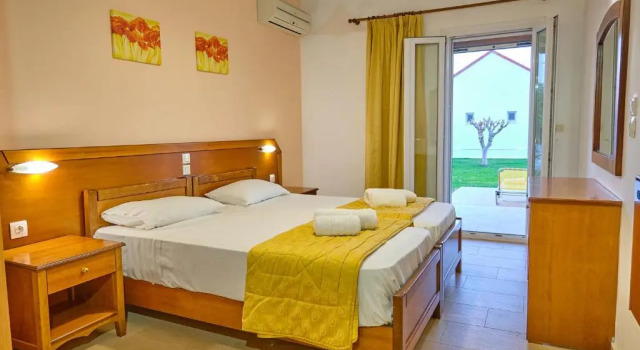 Beachside Bungalows Acharavi Corfu