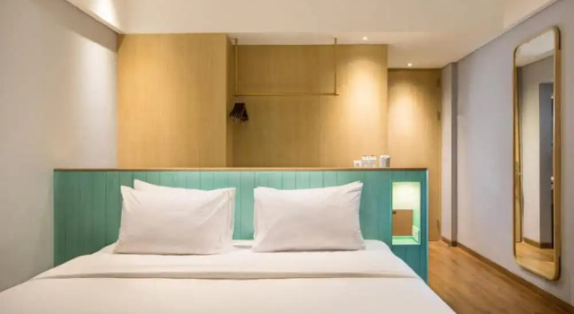 Standard Doppel Zimmer mit Blick Hotel Santika Garut