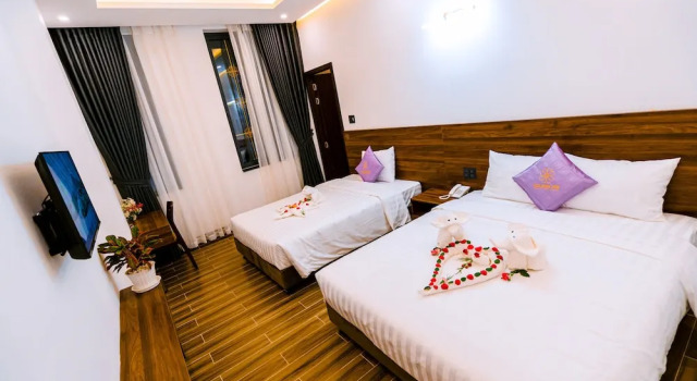 Номер Deluxe Hue Golden Inn Hotel
