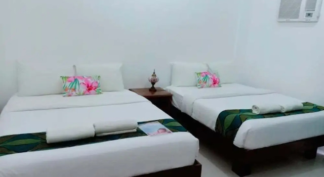 Трёхместный номер Deluxe Discover Boracay Hotel