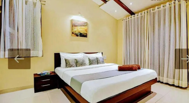 Hotel Strawberry Inn, Забронировать Отель Махабалешвар штат Махараштра, рядом с Озеро Венна