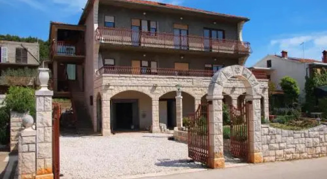 Apartments Rade, Prenota Appartamento Stari Grad 