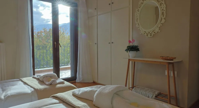 Οlives and Vines Retreat Villa, Book Villa Litochoro 
