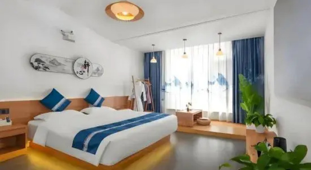 Yujia Homestay (Yuhuangding Suochengli Wanda Plaza Branch), Забронировать Отель Яньтай Yantai Region