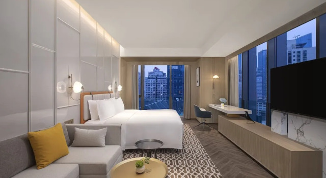 Двухместный номер Grand Living Area с видом на реку voco Chongqing Chaotianmen by IHG