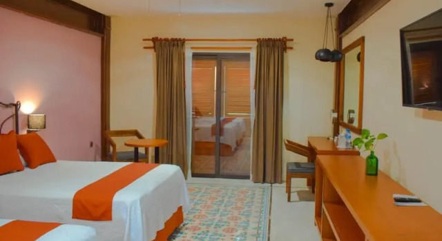Двухместный номер Superior с балконом Hotel Meson del Marques