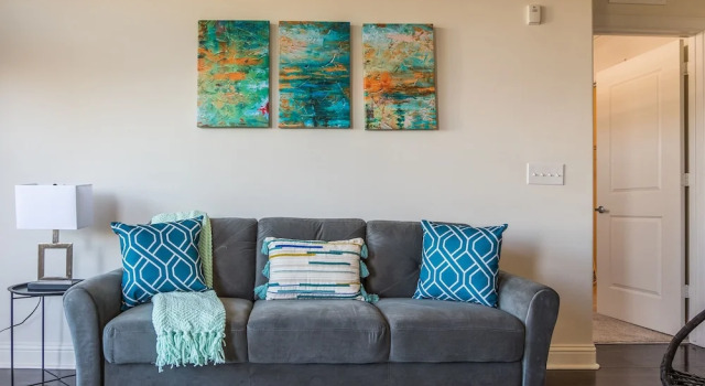 Spacious Apartments by Frontdesk