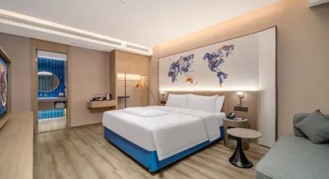 Люкс Deluxe Kyriad Marvelous Hotel(Foshan Nanhai Guangfo Zhicheng Branch)