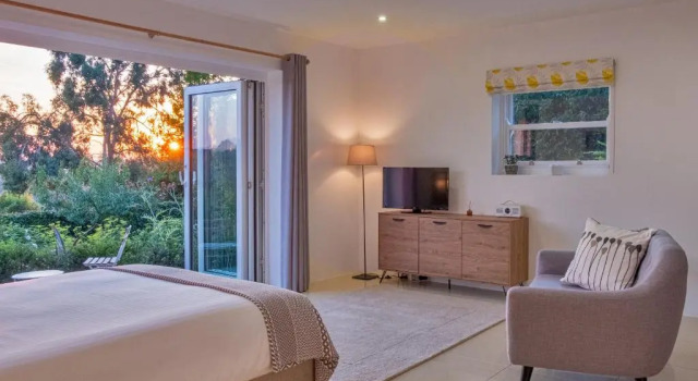 Meadow Cottage Bed & Breakfast, Book Feriehus Villaer i High Weald, Villa
