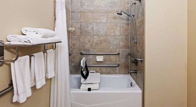 Номер Standard Holiday Inn Express Hotel & Suites Victoria by IHG
