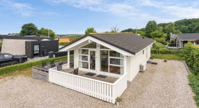 "Liutulf" - 40m from the sea in SE Jutland, Book Hotel Hotels in Haderslev with Parking, Parking