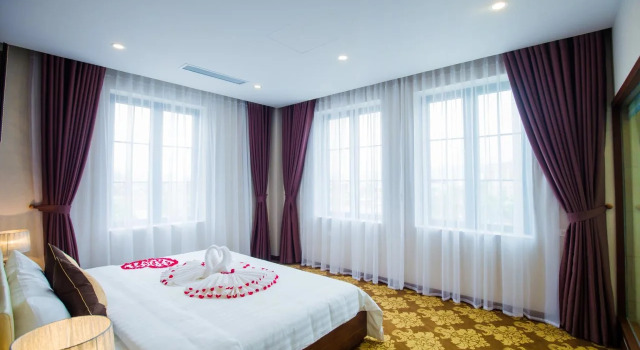 Grand Hotel, Boek Hotel SPA-hotels in Hoa Binh, SPA