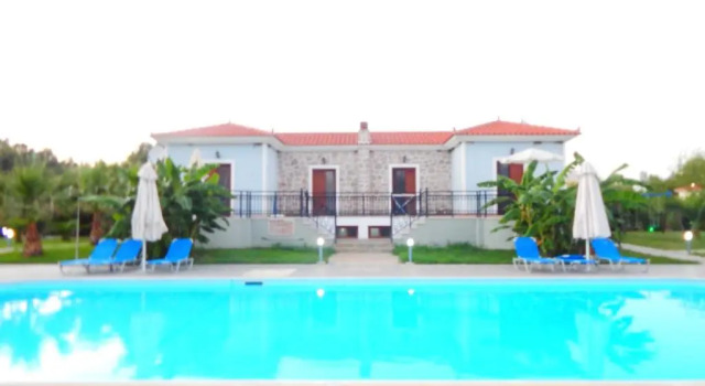 Бунгало Kalloni village apartments