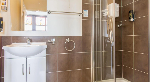 Standard- tredobbelt værelse Cotswold Hotel