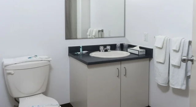 Люкс с 2 комнатами Residence & Conference Centre - Oshawa