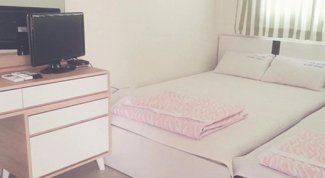 Hongdae Family Housetel 2, Забронировать Отель Мапхогу Сеул, рядом с Торговая улица Хондэ