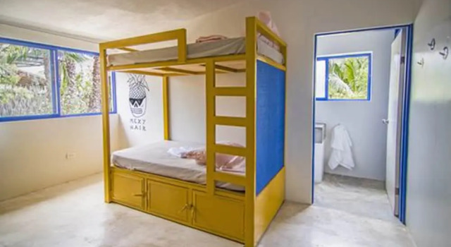 Кровать в общем номере Todos Santos Hostel super fast and stable satellite wifi